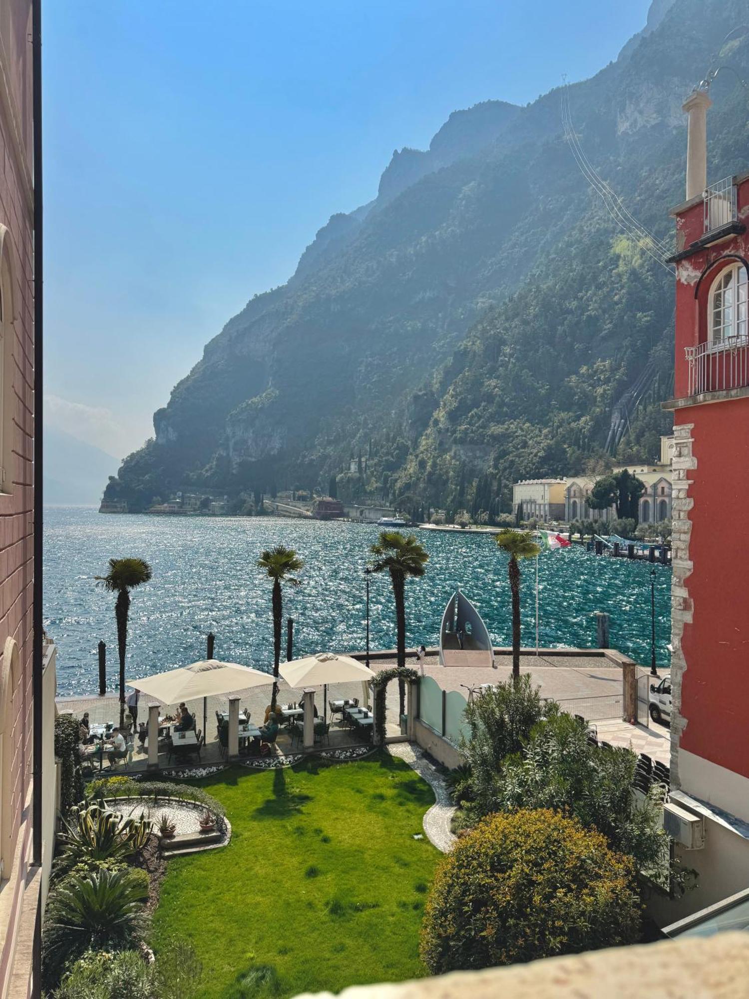 Queen Of The Lake Riva del Garda Dış mekan fotoğraf